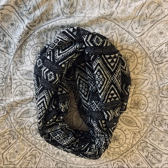 Tribal print scarf